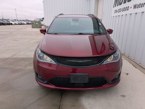 Used 2020 Chrysler Pacifica Touring-L w/ Advanced Safetytec Group AWD/4WD image 23