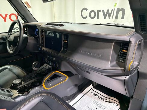 Used 2024 Ford Bronco Badlands AWD/4WD image 13