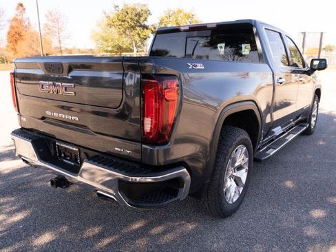 Used 2021 GMC Sierra 1500 SLT w/ SLT Premium Package image 3
