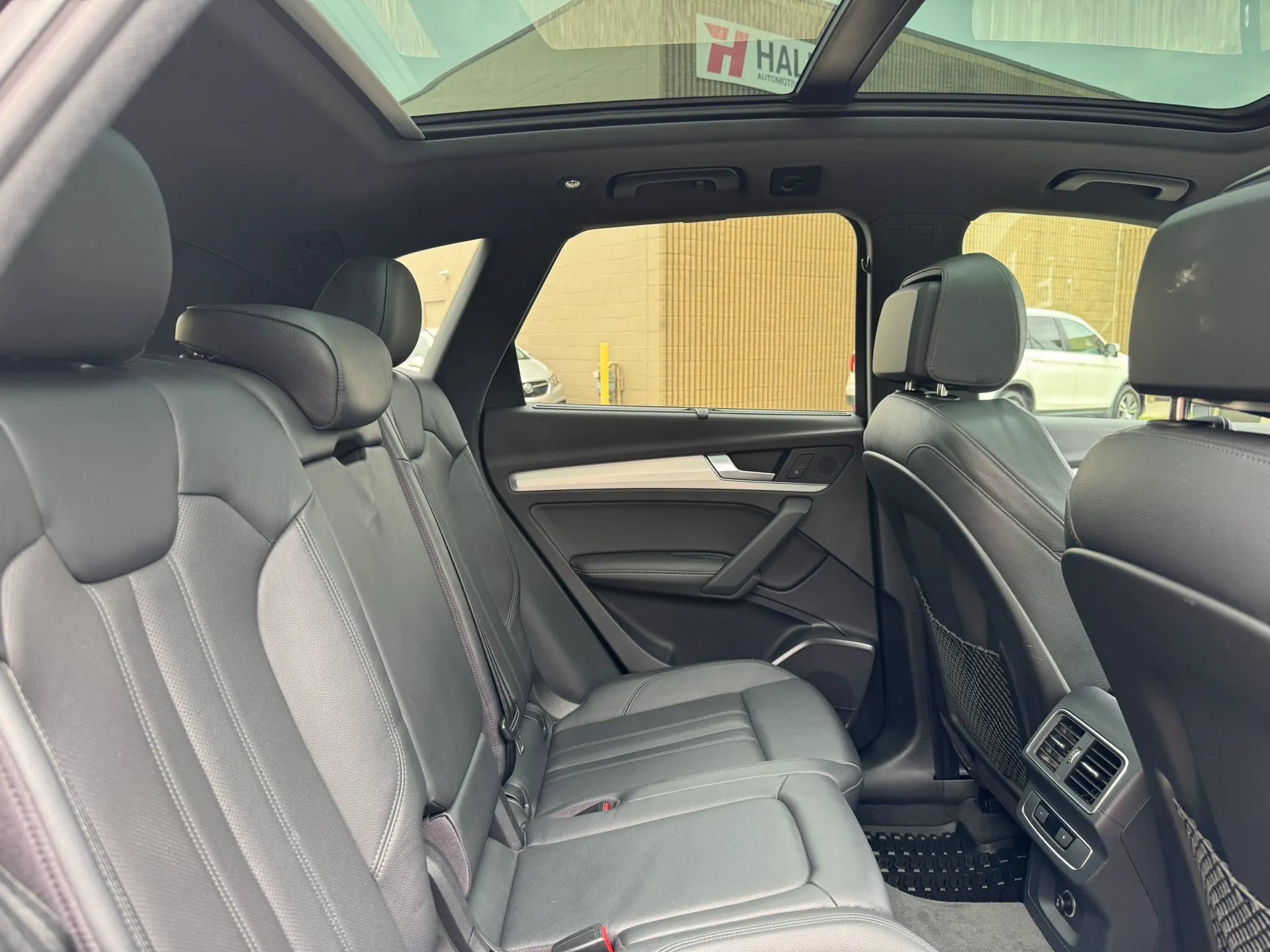 Used 2018 Audi SQ5 Premium Plus AWD/4WD image 33