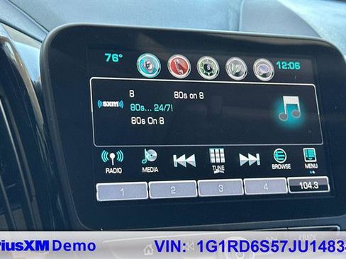 Used 2018 Chevrolet Volt Premier w/ Driver Confidence Package image 37