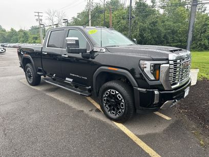 Used 2024 GMC Sierra 2500 Denali