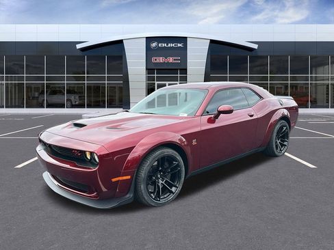 Used 2023 Dodge Challenger R/T Scat Pack RWD image 1
