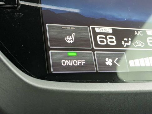 Used 2025 Subaru Forester Premium AWD/4WD image 23