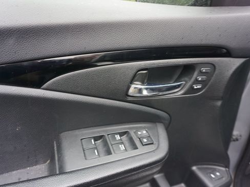 Used 2017 Honda Pilot Elite image 3