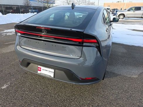 New 2026 Toyota Prius LE FWD image 7