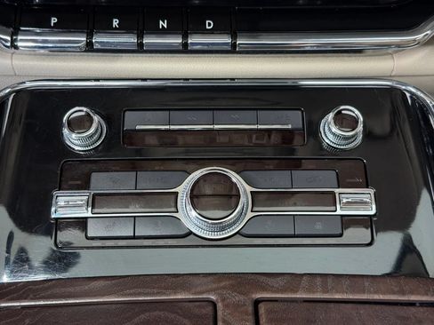 Used 2019 Lincoln Navigator L Reserve AWD/4WD image 42