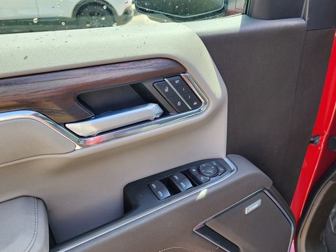 New 2026 GMC Sierra 1500 SLT image 15