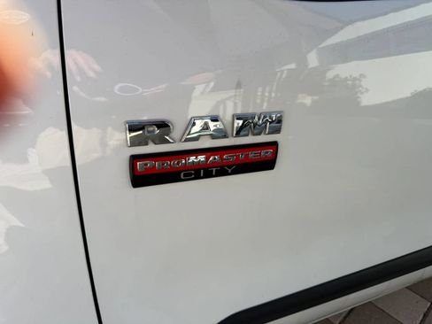 Used 2022 RAM ProMaster City Tradesman FWD image 5