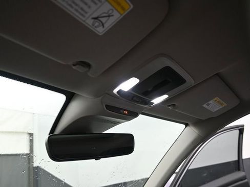 New 2026 Honda HR-V EX-L image 9