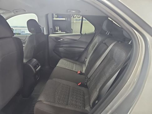 Certified 2024 Chevrolet Equinox LT FWD image 18