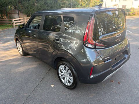 Used 2024 Kia Soul LX FWD image 5