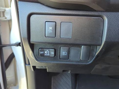 Used 2020 Toyota Tacoma SR5 image 12