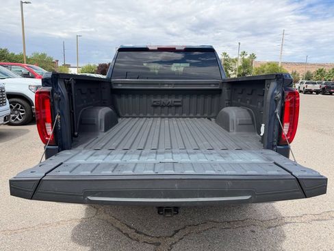 Used 2022 GMC Sierra 1500 SLT w/ SLT Convenience Package AWD/4WD image 23