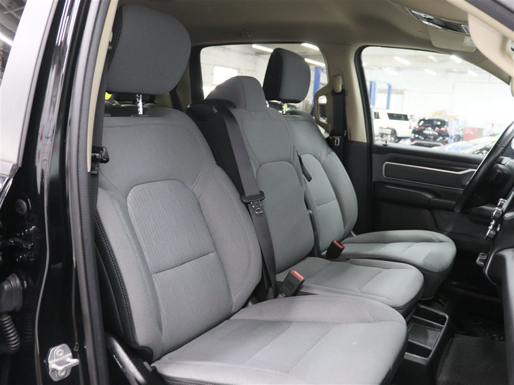 Used 2020 RAM 1500 Big Horn AWD/4WD image 26