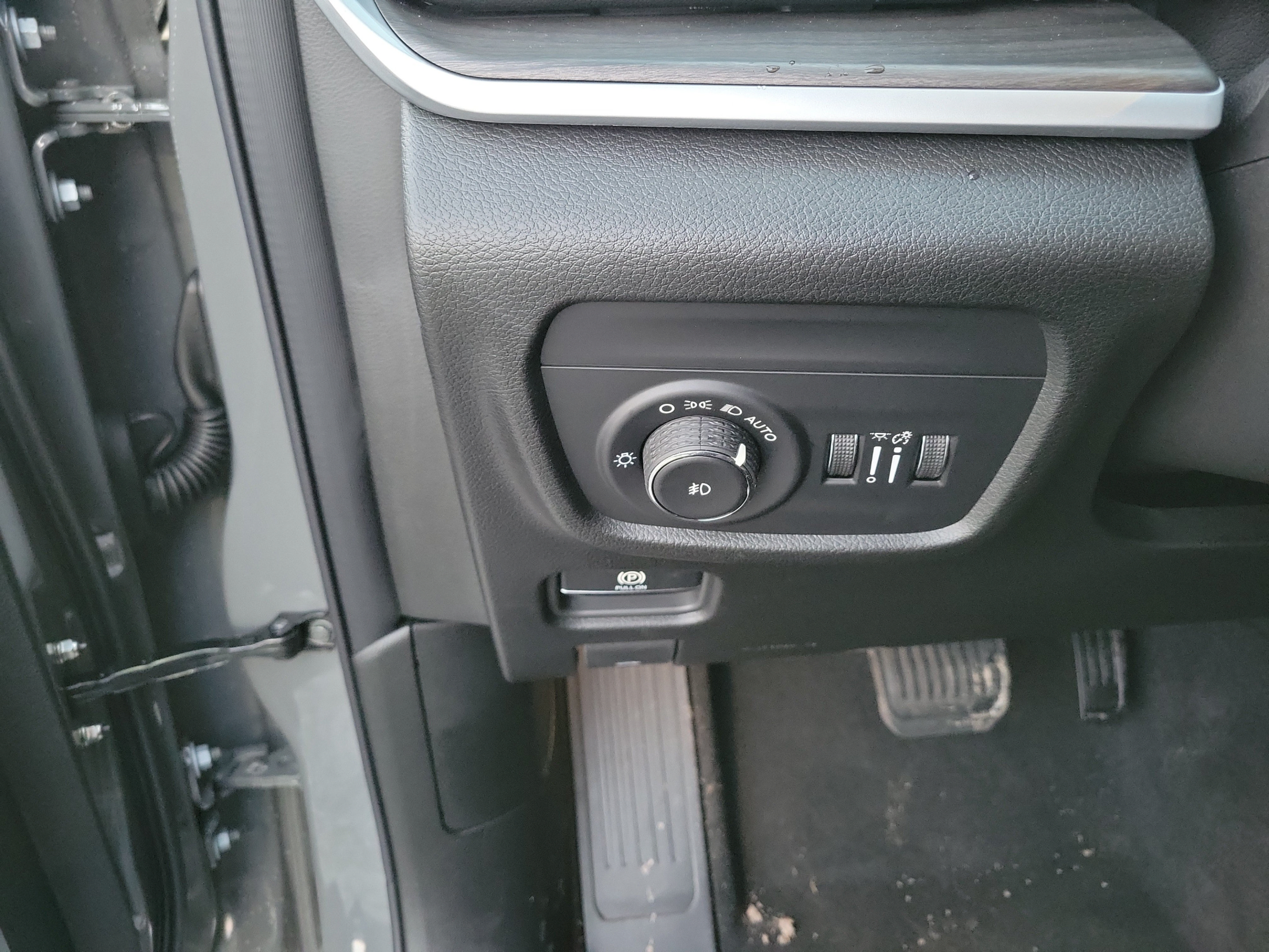 New 2027 Jeep Grand Cherokee Limited AWD/4WD image 25