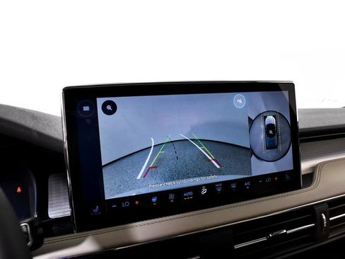 Used 2024 Lincoln Corsair FWD w/ Equipment Group 101A image 31
