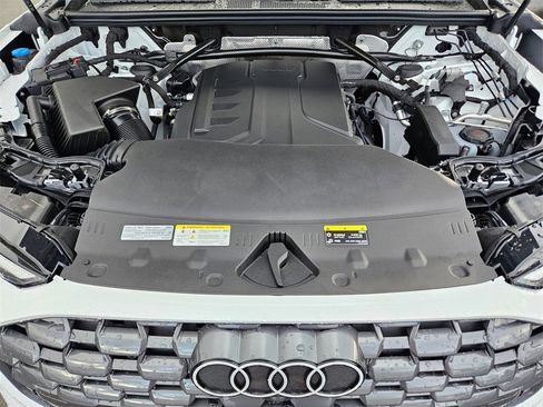 New 2025 Audi Q5 Premium image 24
