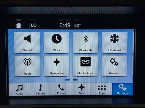 Used 2018 Ford Mustang Coupe w/ Equipment Group 101A RWD image 25