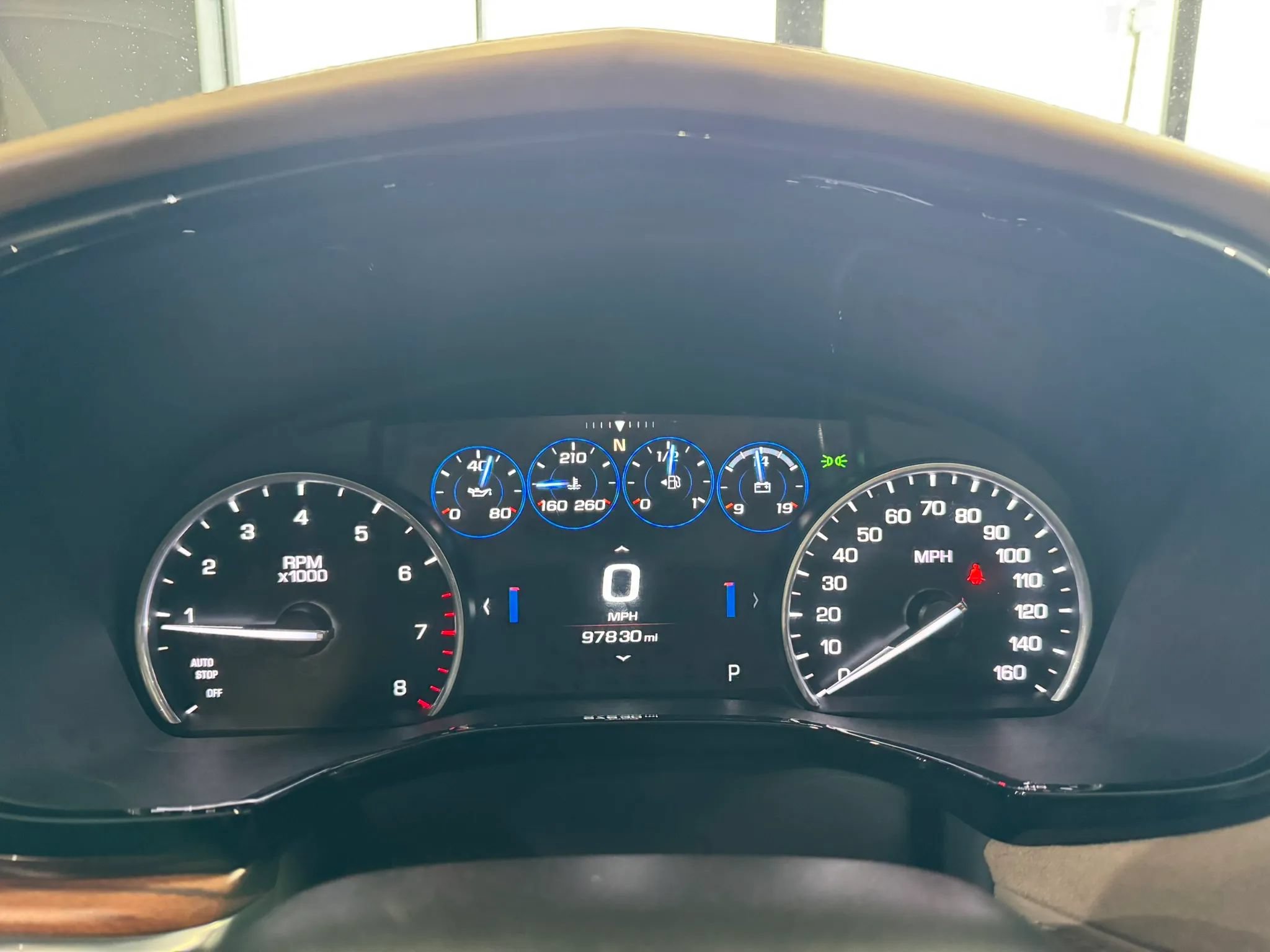 Used 2017 Cadillac XT5 Platinum AWD/4WD image 28