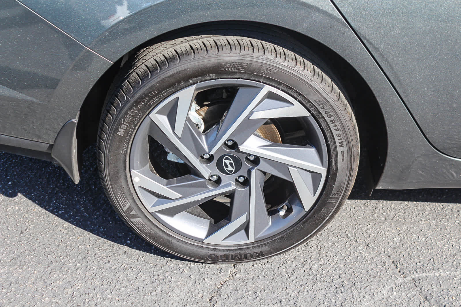 Certified 2025 Hyundai Elantra Sport FWD image 11