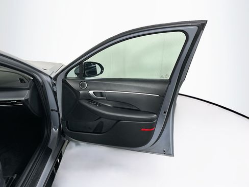 Used 2025 Hyundai Sonata SEL FWD image 33