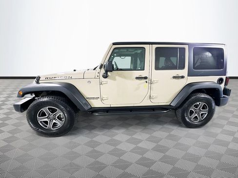 Used 2017 Jeep Wrangler Unlimited Rubicon w/ Connectivity Group AWD/4WD image 4