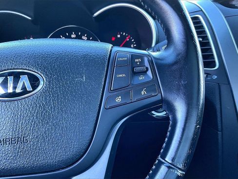 Used 2014 Kia Sorento SX w/ 3rd Row Package image 12