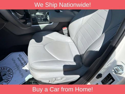 Used 2021 Toyota Highlander XLE AWD/4WD image 11