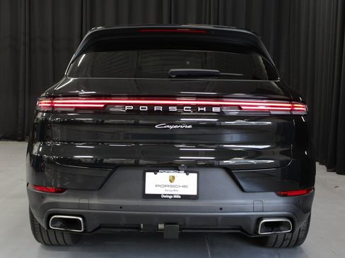 Certified 2025 Porsche Cayenne image 6