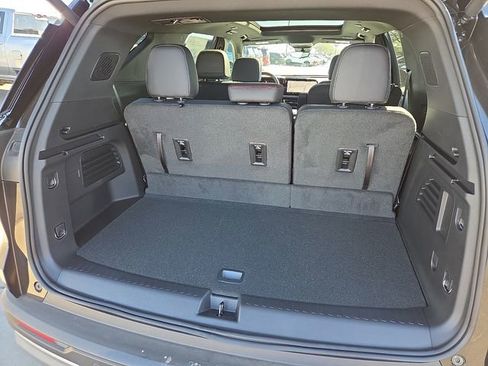 New 2026 Chevrolet Traverse Z71 image 6