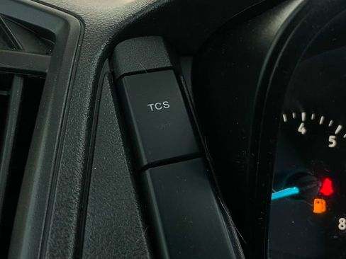 Used 2019 Ford Transit 150 XL image 36