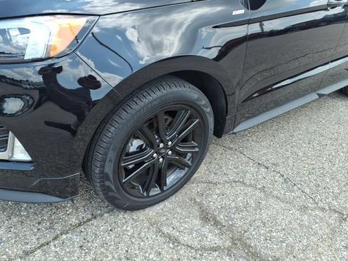 Certified 2024 Ford Edge ST-Line AWD/4WD image 4
