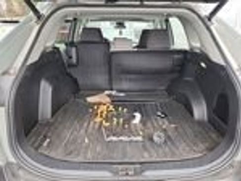 Used 2021 Toyota RAV4 XLE Premium image 17