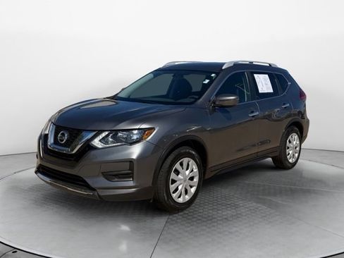Used 2017 Nissan Rogue S w/ S Family Package FWD image 7