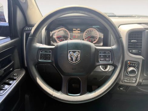 Used 2018 RAM 1500 Express w/ Black Ram 1500 Express Group image 12