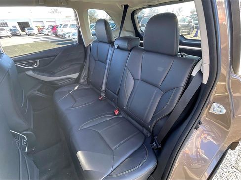 Certified 2024 Subaru Forester Limited image 19
