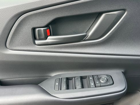 New 2026 Toyota Prius Plug-In Hybrid image 9