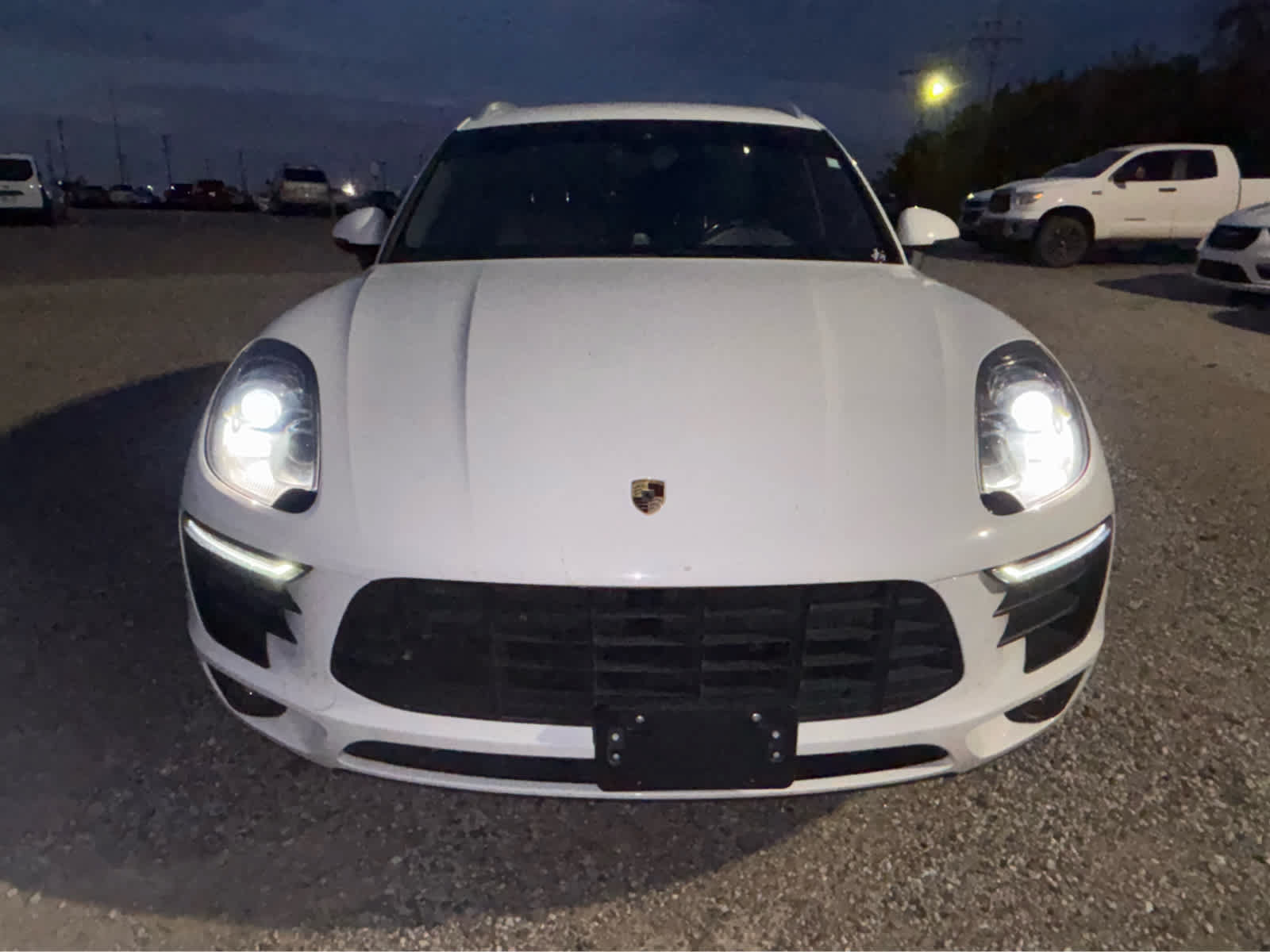 Used 2018 Porsche Macan S AWD/4WD image 2