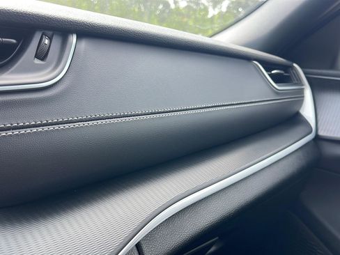 Used 2025 Jeep Grand Cherokee Altitude image 19