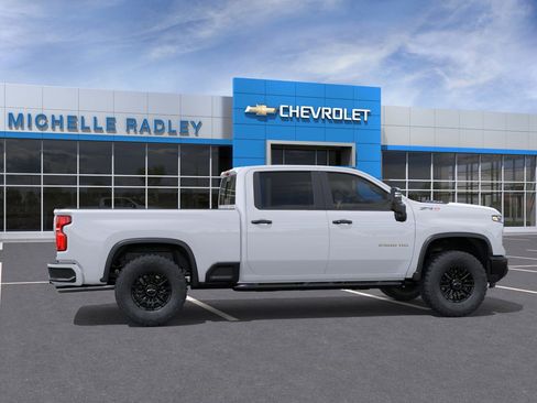 New 2026 Chevrolet Silverado 2500 ZR2 image 31