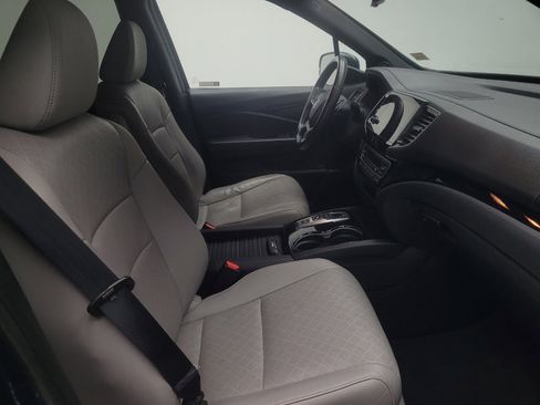 Used 2021 Honda Passport Touring image 21
