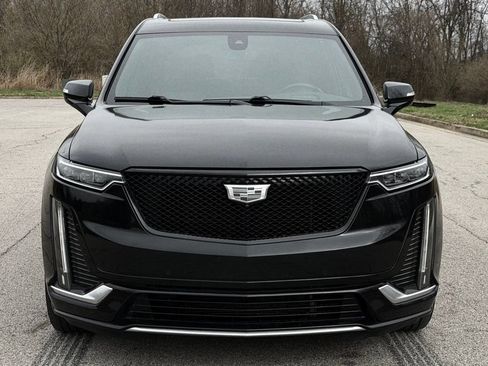 Used 2022 Cadillac XT6 Premium Luxury w/ Technology Package AWD/4WD image 35