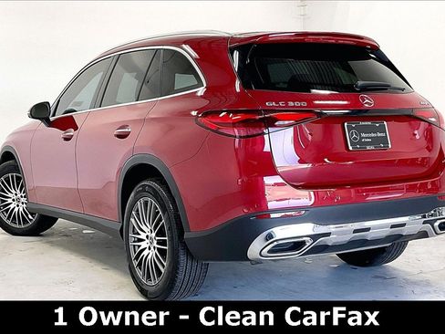 Used 2024 Mercedes-Benz GLC 300 4MATIC image 11