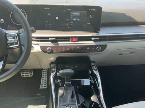 Certified 2025 Kia Sorento SX image 36
