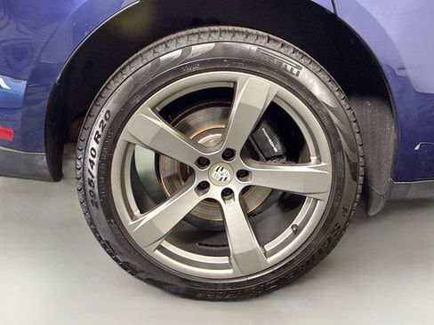 Used 2023 Porsche Macan Base image 32