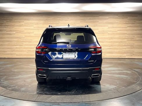 Used 2025 Honda Pilot Touring image 26