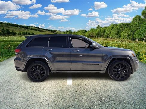 Certified 2018 Jeep Grand Cherokee Altitude image 7