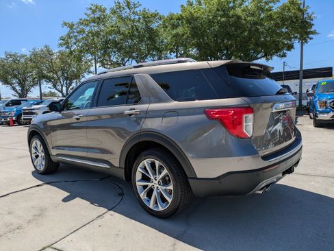 Used 2021 Ford Explorer Platinum w/ Equipment Group 601A AWD/4WD image 6