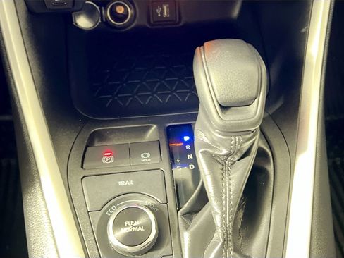 Used 2025 Toyota RAV4 LE image 23